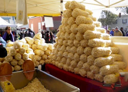 Old Fashioned Kettle Korn Vendor We Make The Very Best Kettle Korn Possible And Our Prices Are Compeive